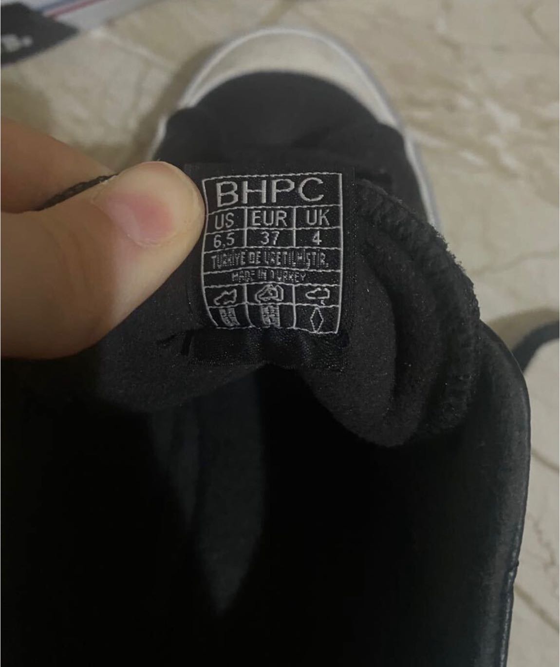 Siyah Sneaker — görsel 4/4