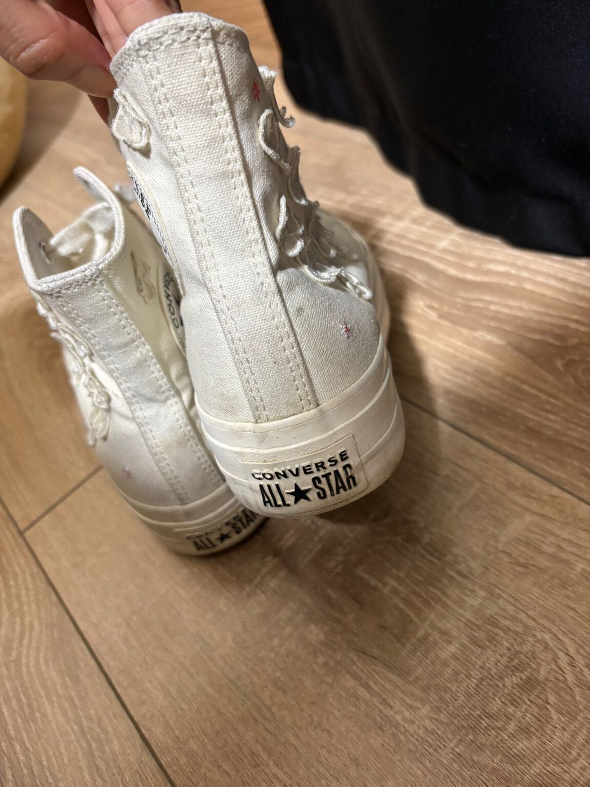 Beyaz Converse — görsel 2/3