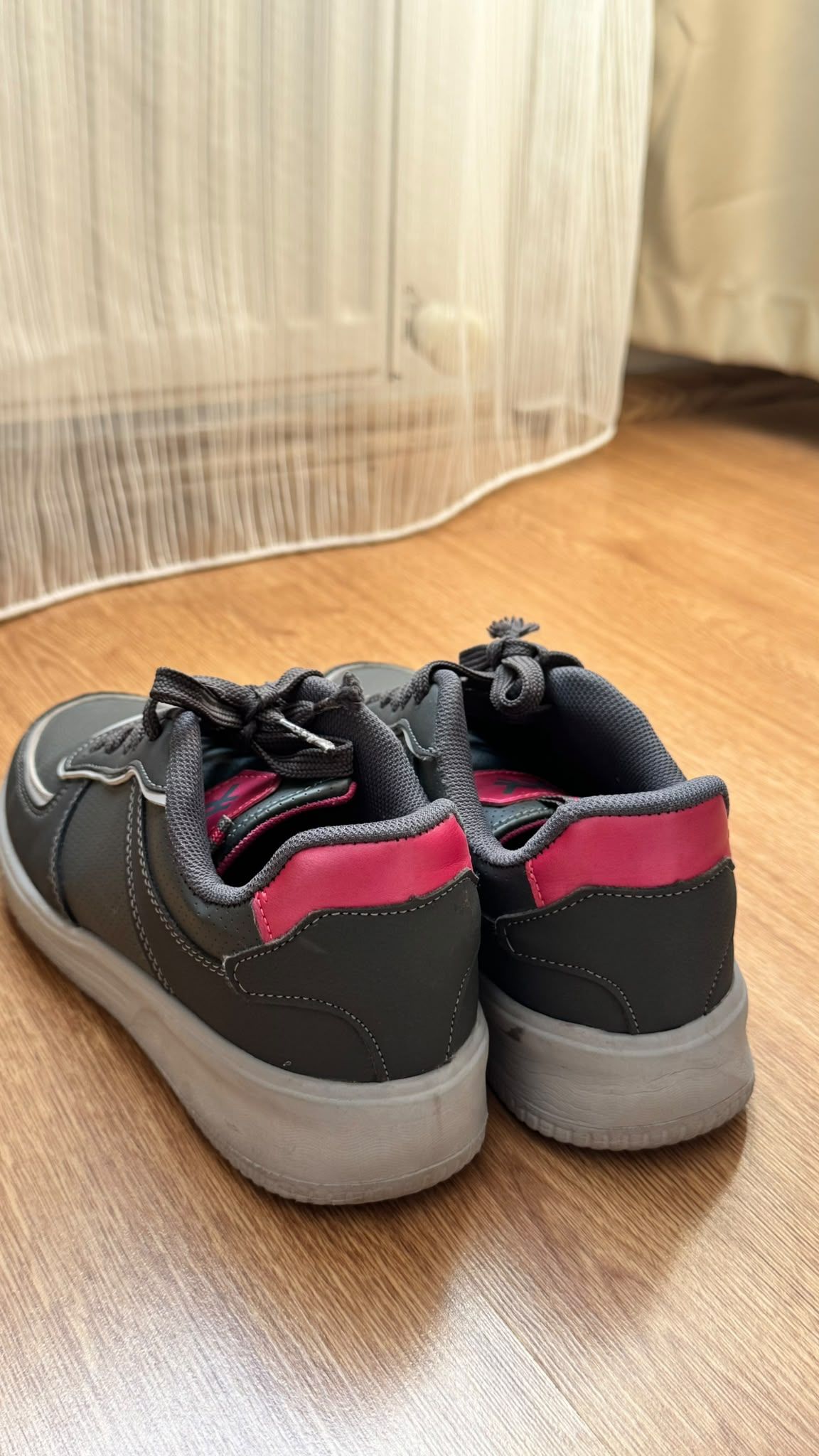 Hotiç Siyah Sneaker Ayakkabı — görsel 2/4