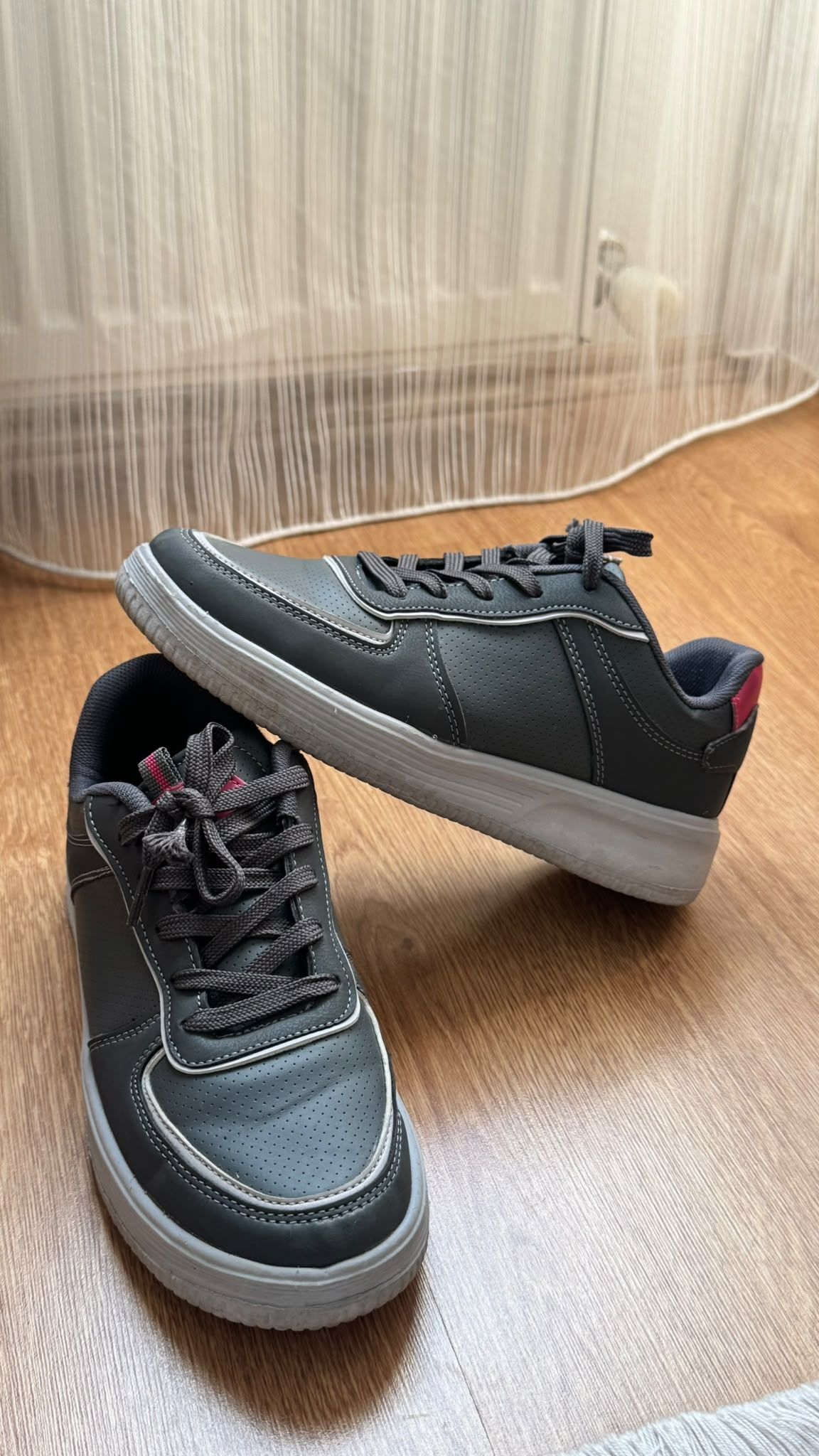 Hotiç Siyah Sneaker Ayakkabı — görsel 3/4