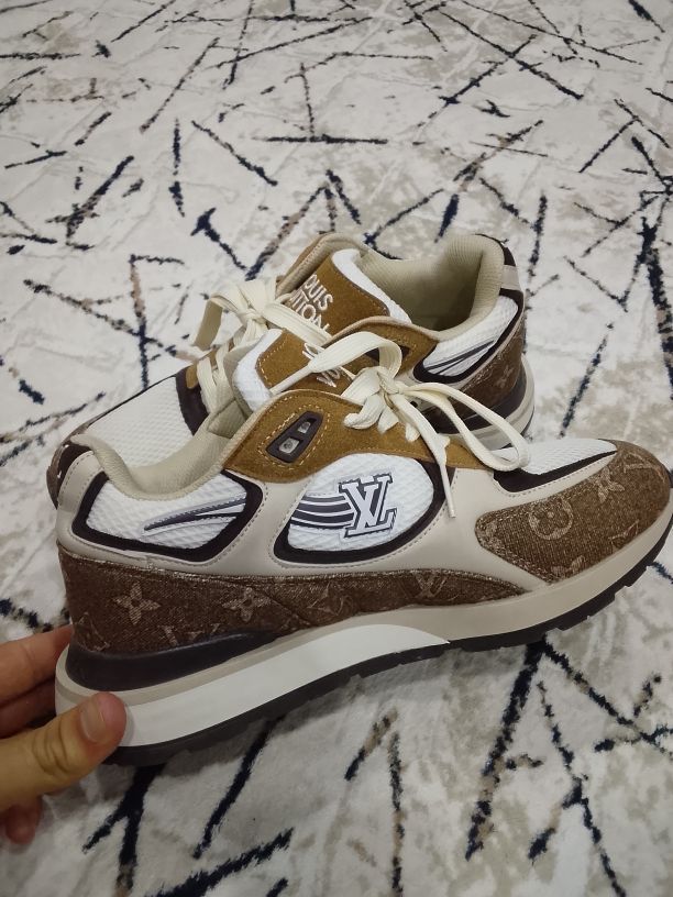 Louis Vuitton Sneaker — görsel 3/6