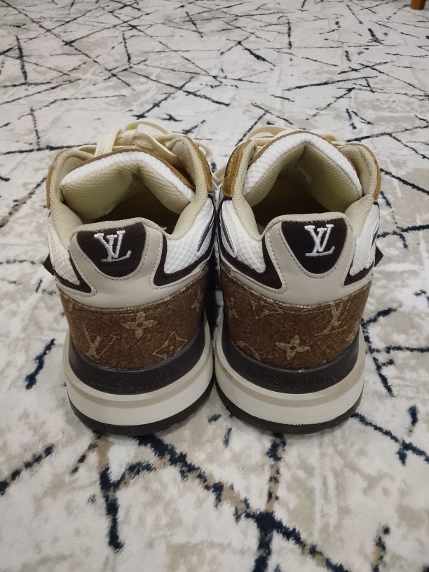 Louis Vuitton Sneaker — görsel 4/6
