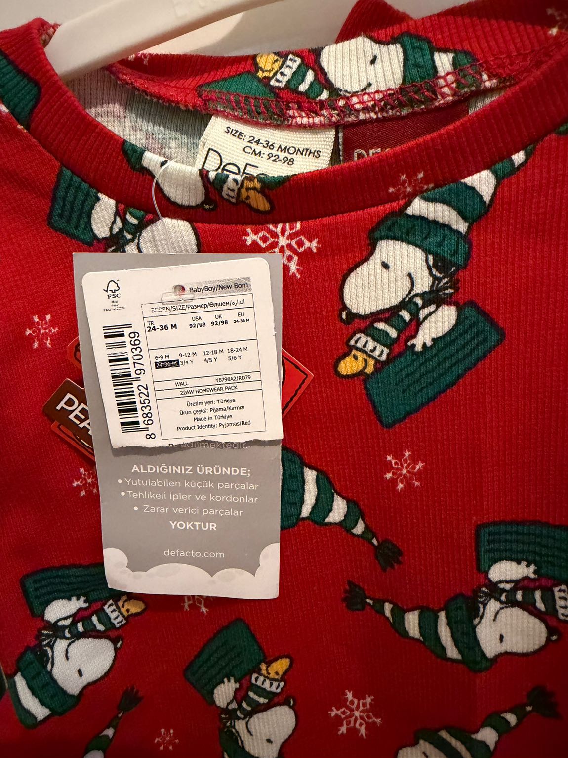 Kırmızı Desenli Pijama Takımı — görsel 3/3