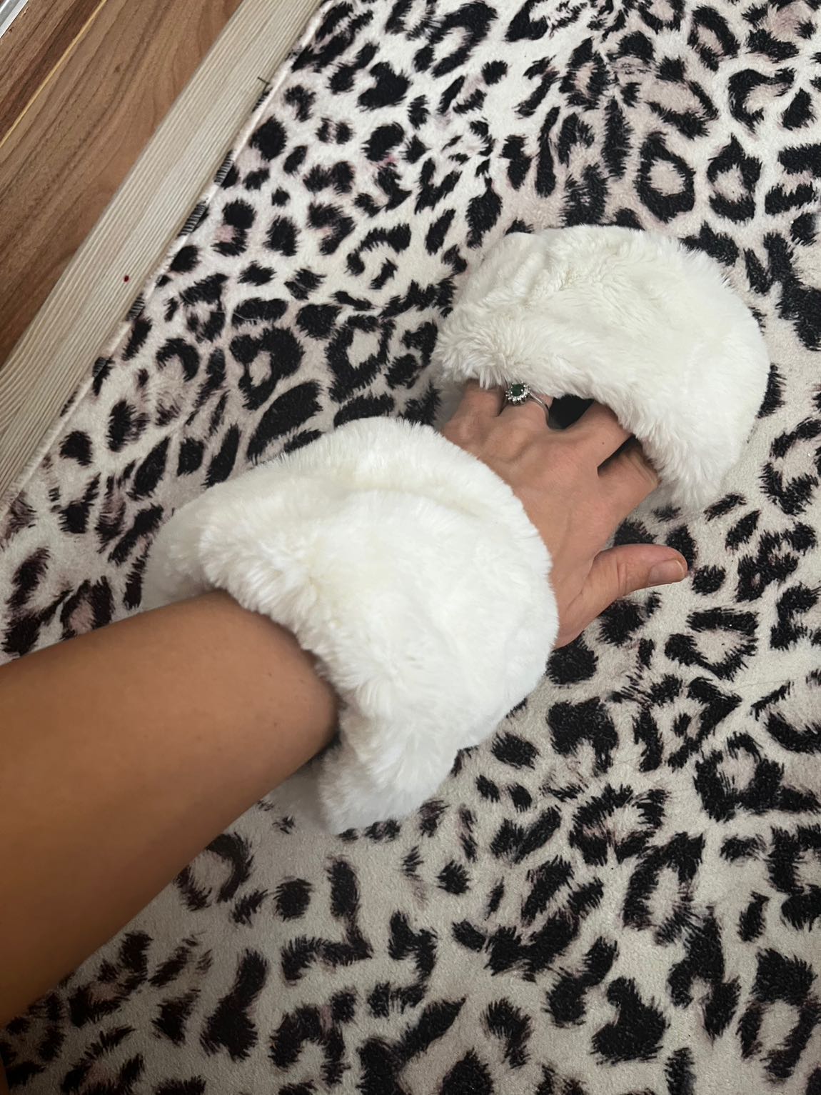 Peluş Bileklik Takımı — görsel 3/3
