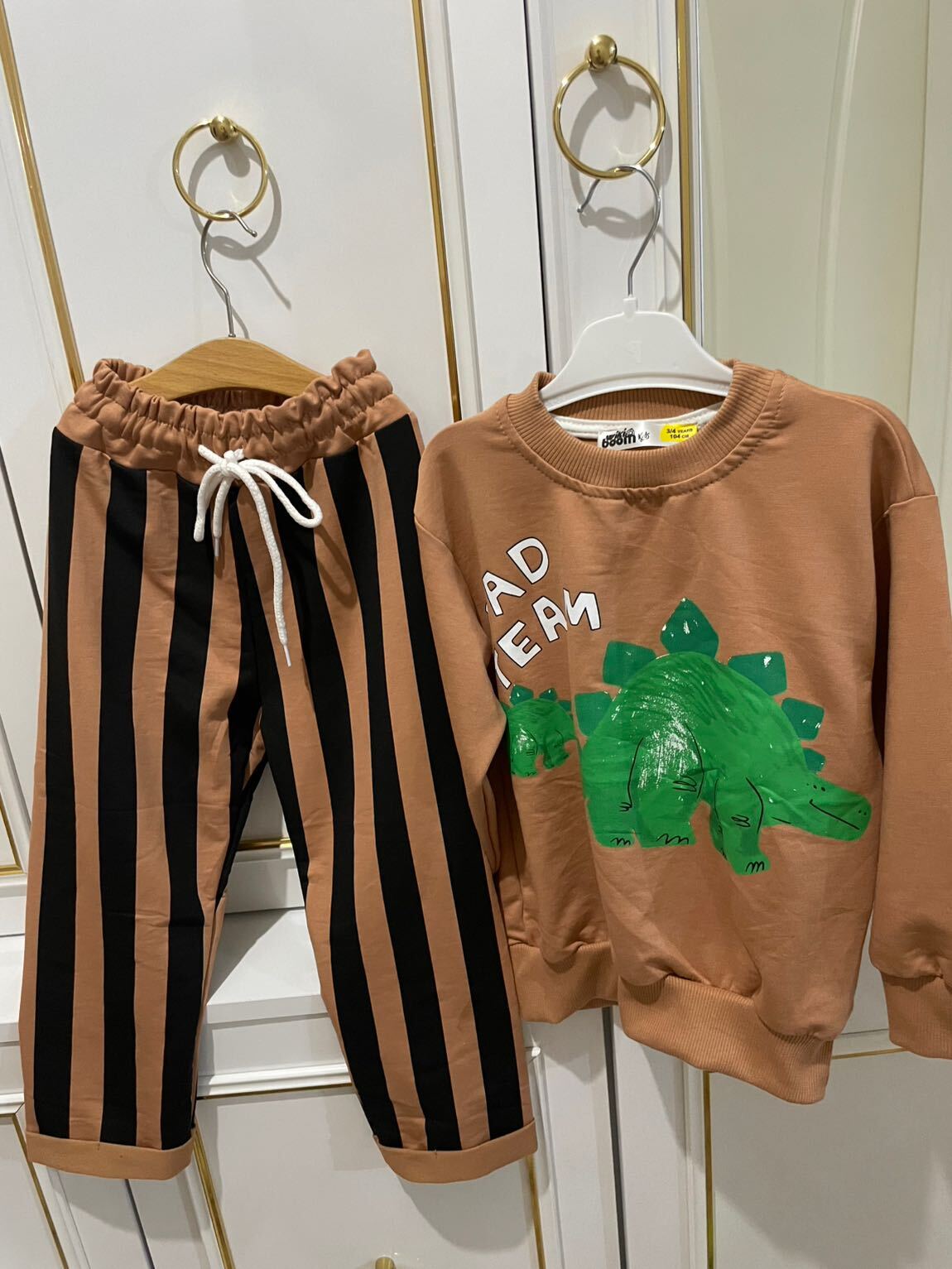 Dinozor Baskılı Sweatshirt ve Eşofman — görsel 4/6