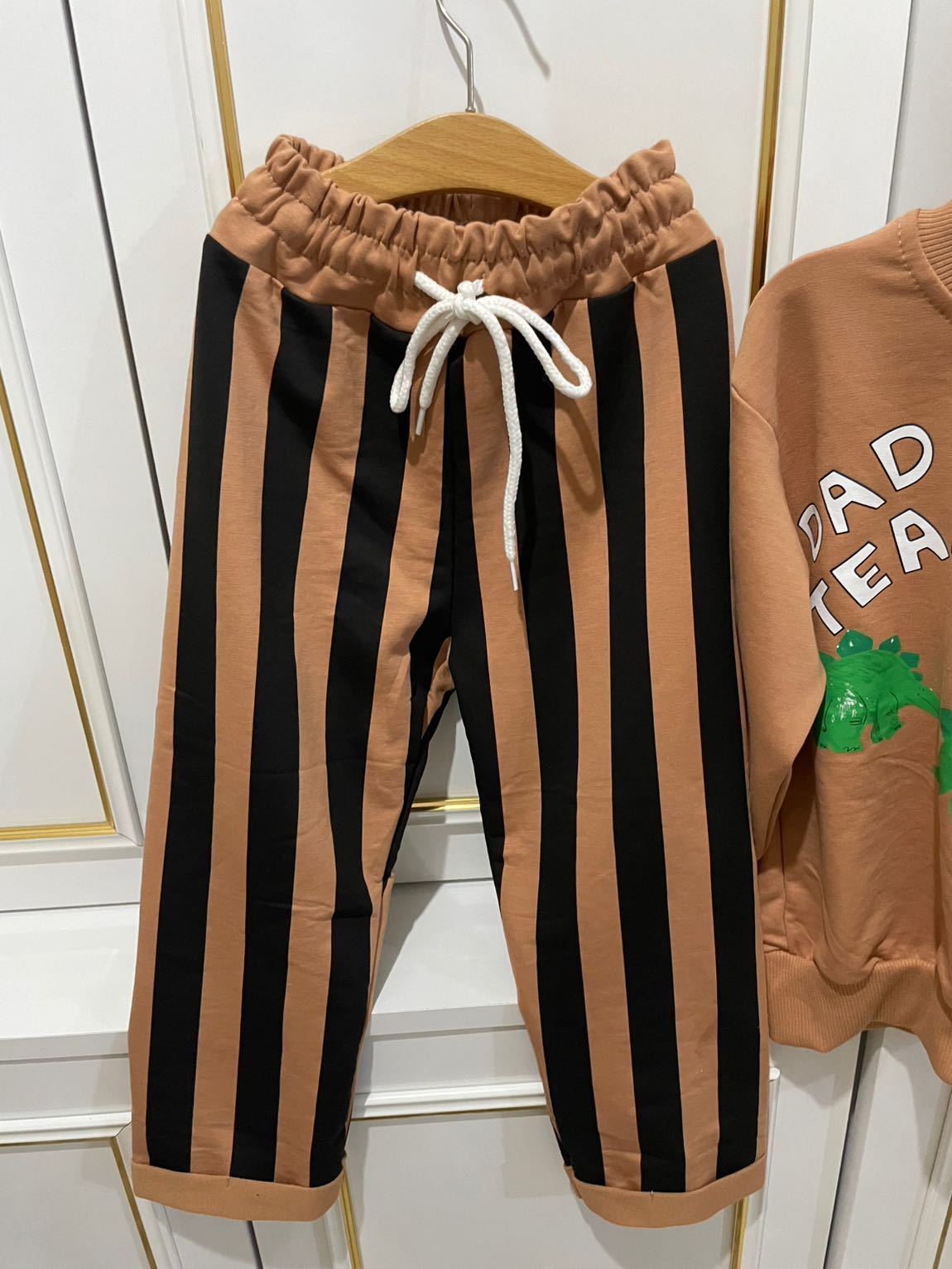 Dinozor Baskılı Sweatshirt ve Eşofman — görsel 6/6