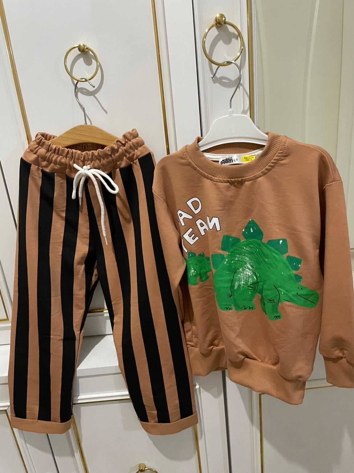 Dinozor Baskılı Sweatshirt ve Eşofman — görsel 5/6