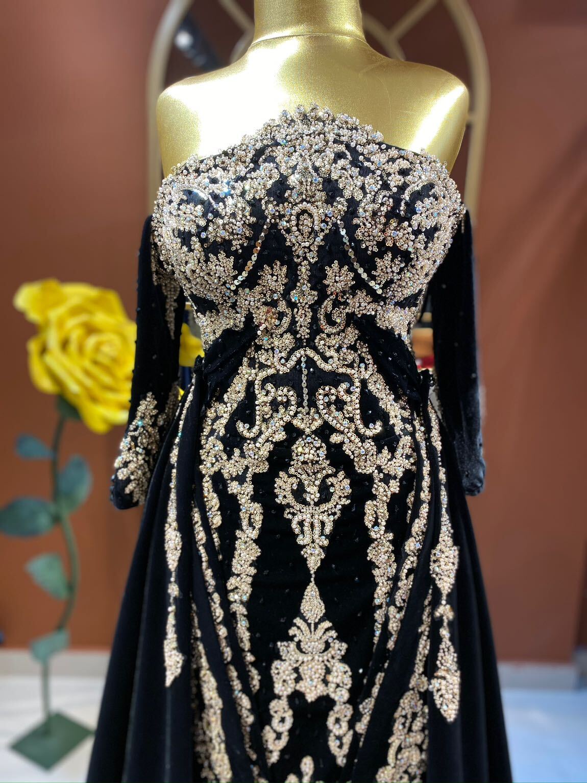 Siyah balık kaftan — görsel 4/4