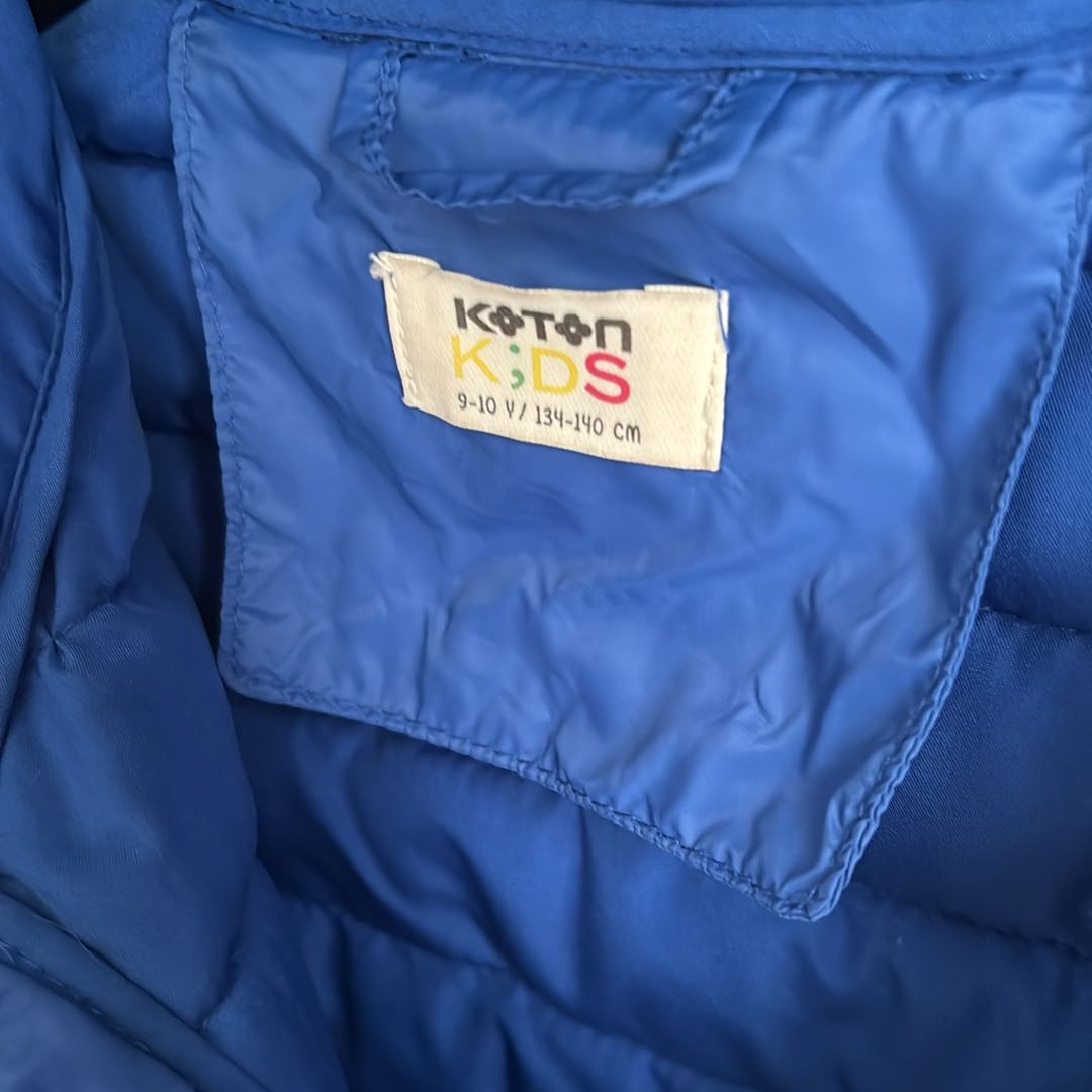 Kapüşonlu Mavi Mont — görsel 3/5