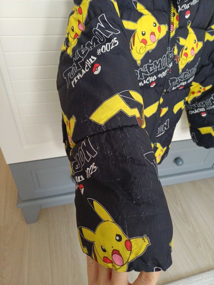 Pokemon Pikachu Kapüşonlu Mont — görsel 4/11