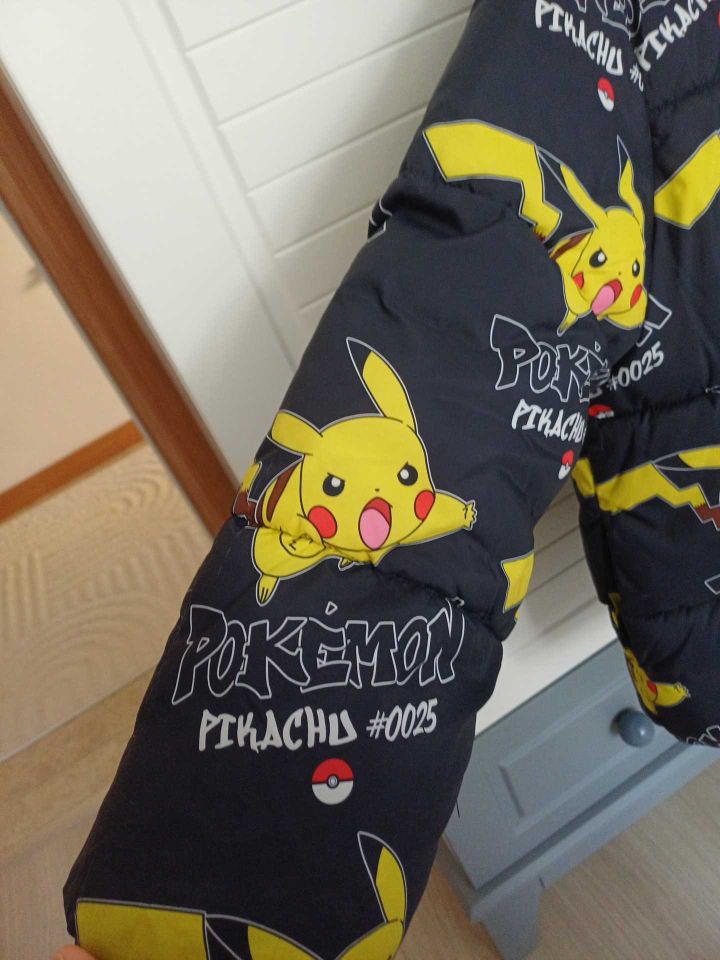 Pokemon Pikachu Kapüşonlu Mont — görsel 3/11