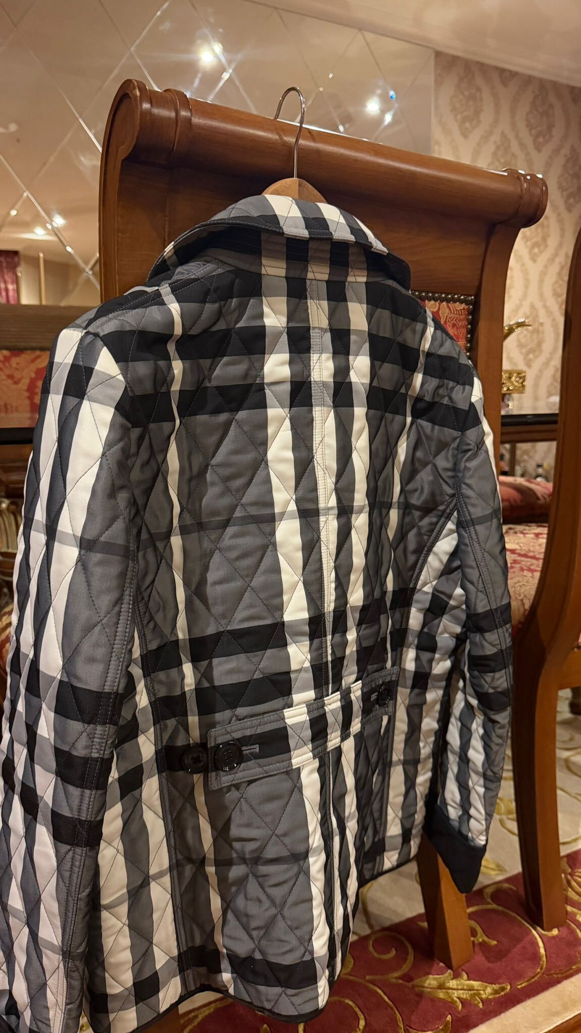 Burberry Ekose Mont — görsel 2/5