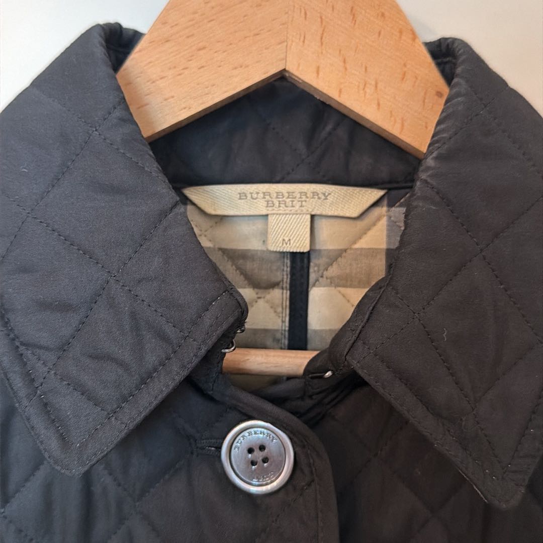 Orjinal Burberry Brit Kapitone Mont. — görsel 2/9