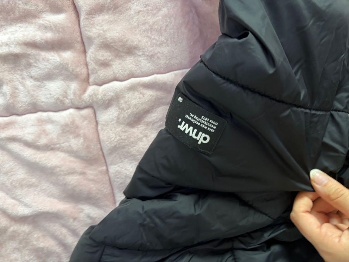 Siyah Kapüşonlu Mont — görsel 5/6