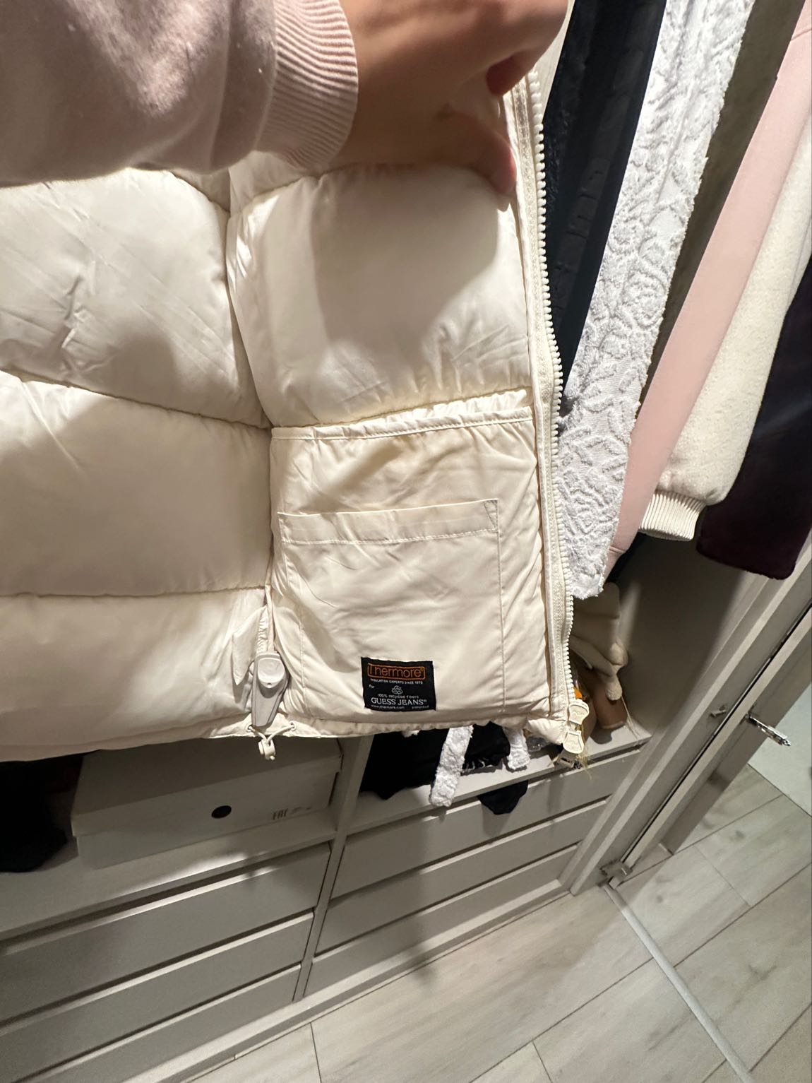 Guess Jeans Krem Mont — görsel 5/7