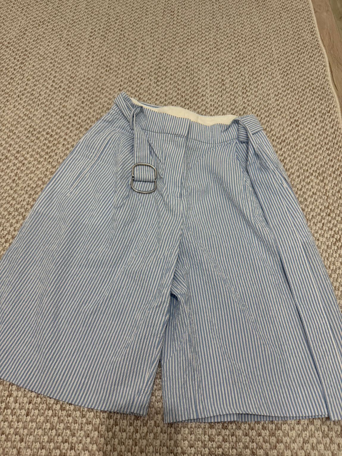 BOSS Bej Çizgili Pantolon — görsel 2/4