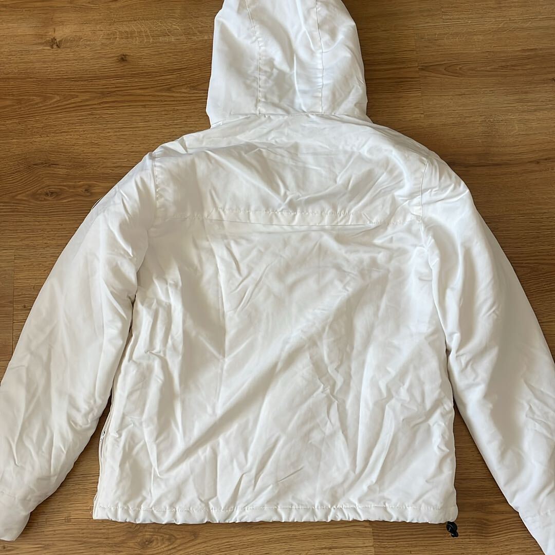 Pull & Bear Beyaz Kanguru Mont — görsel 2/4