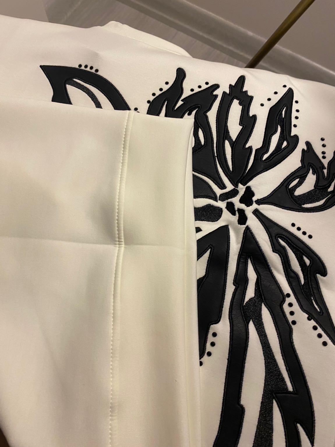 Network Desenli Sweatshirt Ekru — görsel 6/7