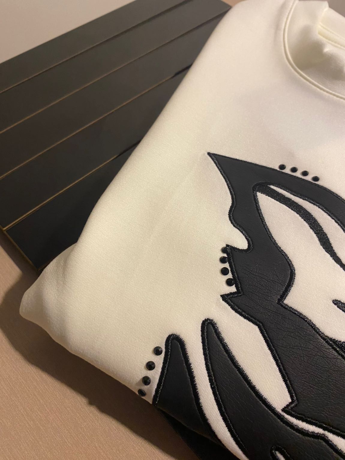 Network Desenli Sweatshirt Ekru — görsel 3/7