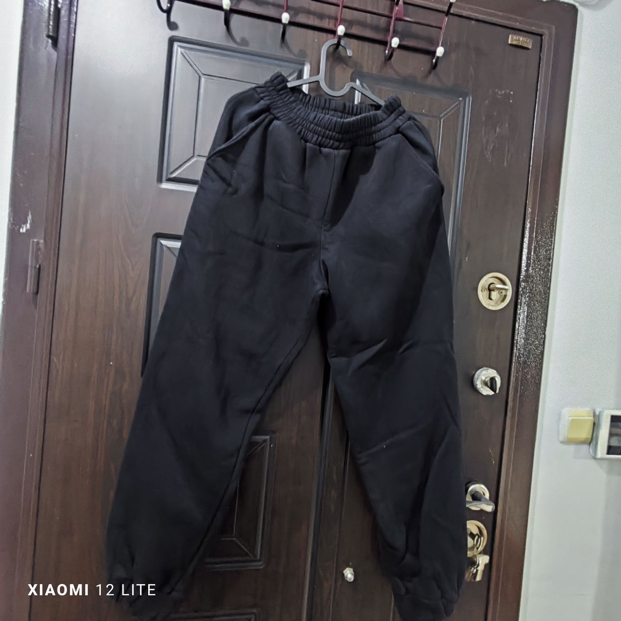Kapüşonlu Sweatshirt eşofman takımı — görsel 3/4
