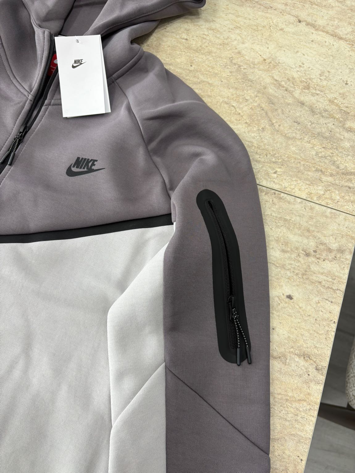 Nike Tech — görsel 6/6