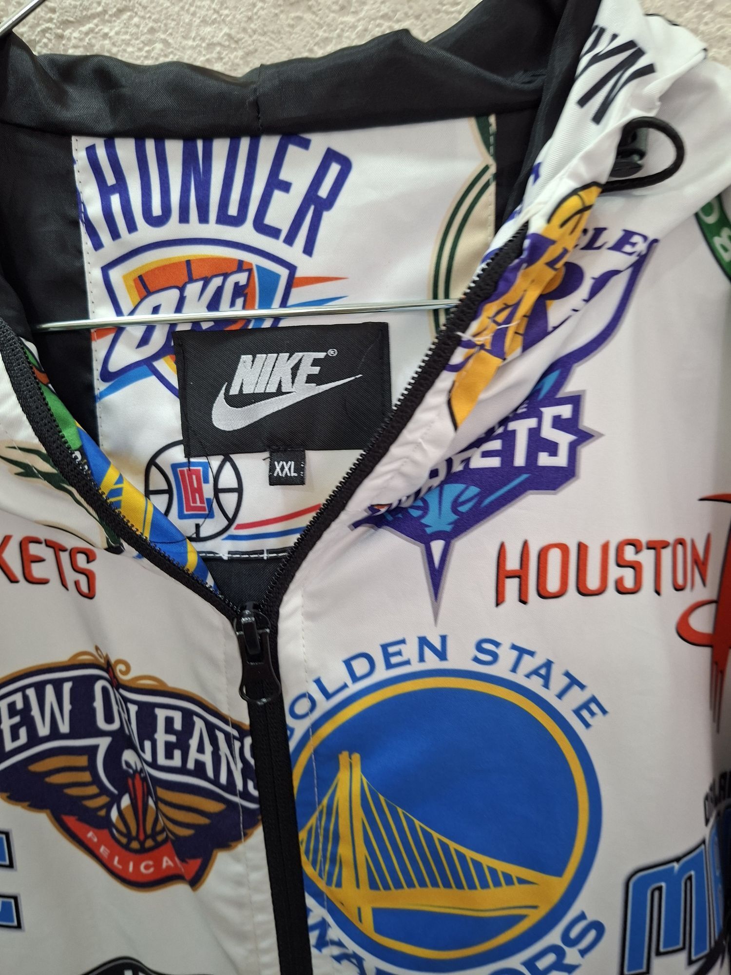 NBA Desenli yagmurluk — görsel 3/4