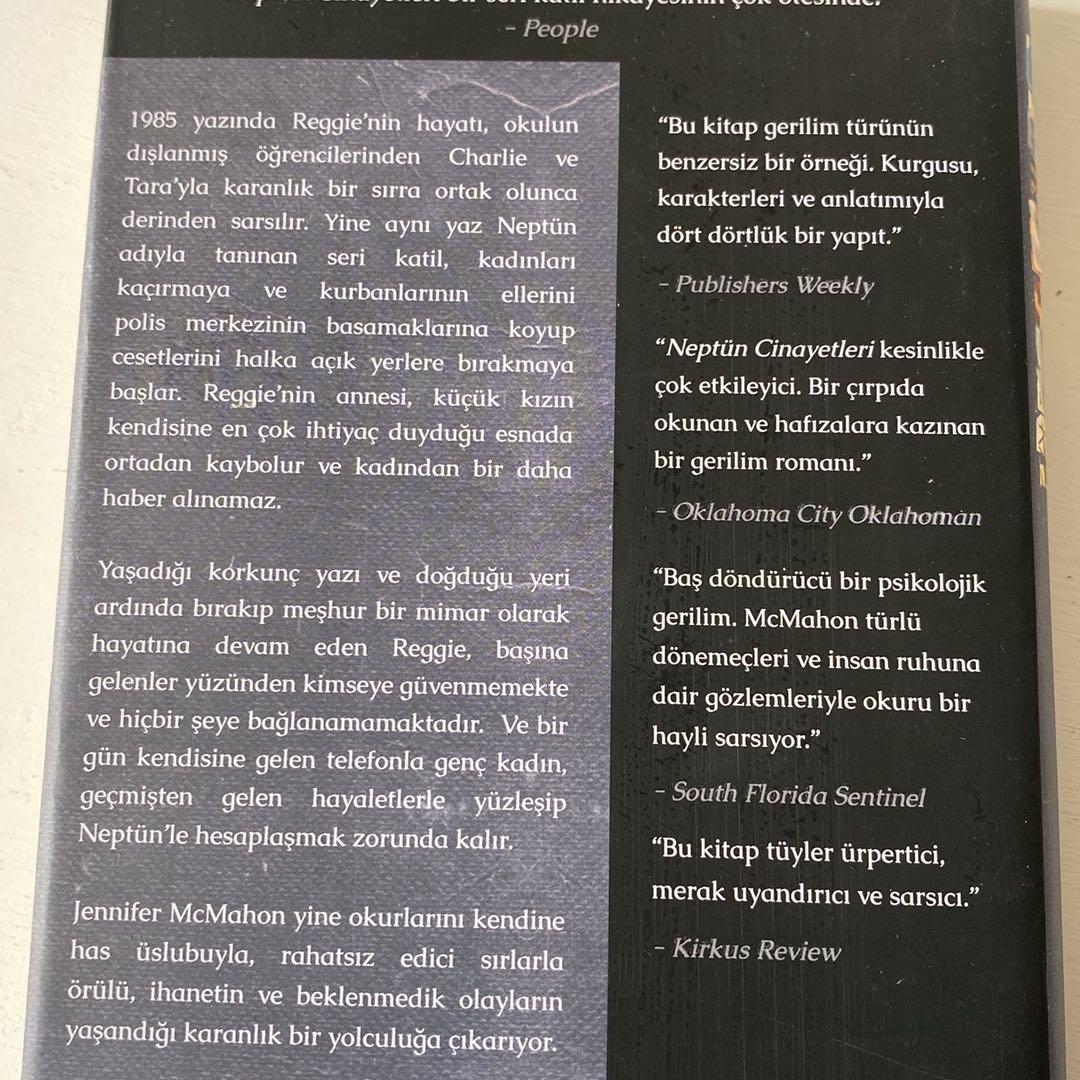 Neptün Cinayetleri Kitabı — görsel 2/4