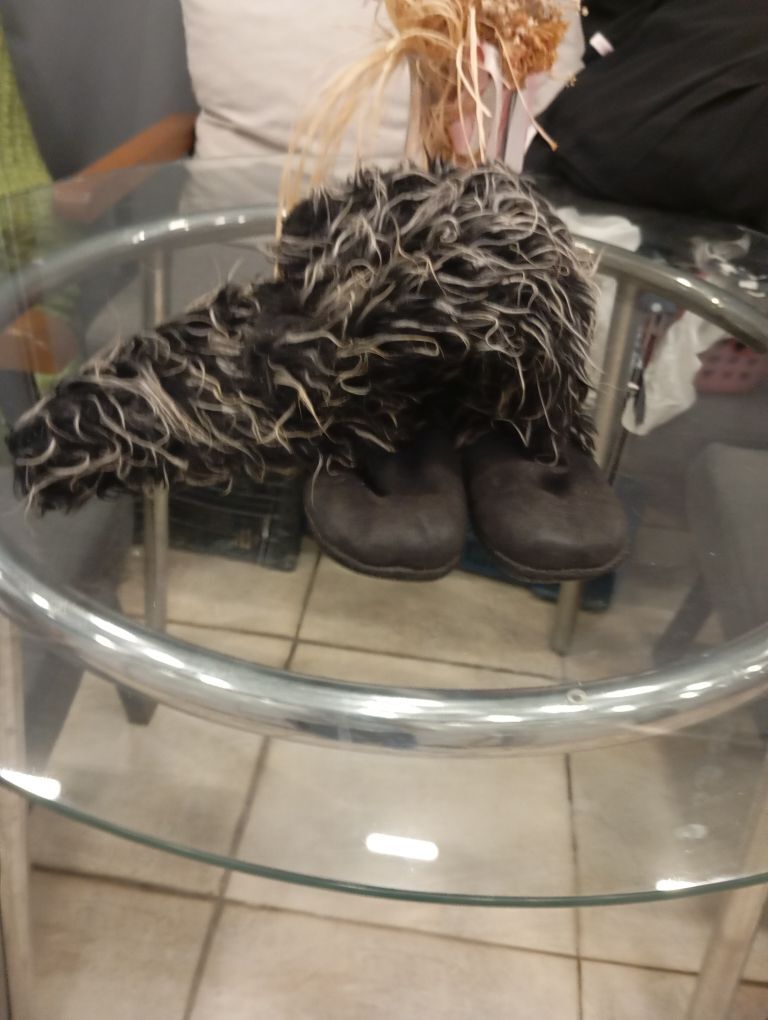 Siyah Peluş bot — görsel 2/3