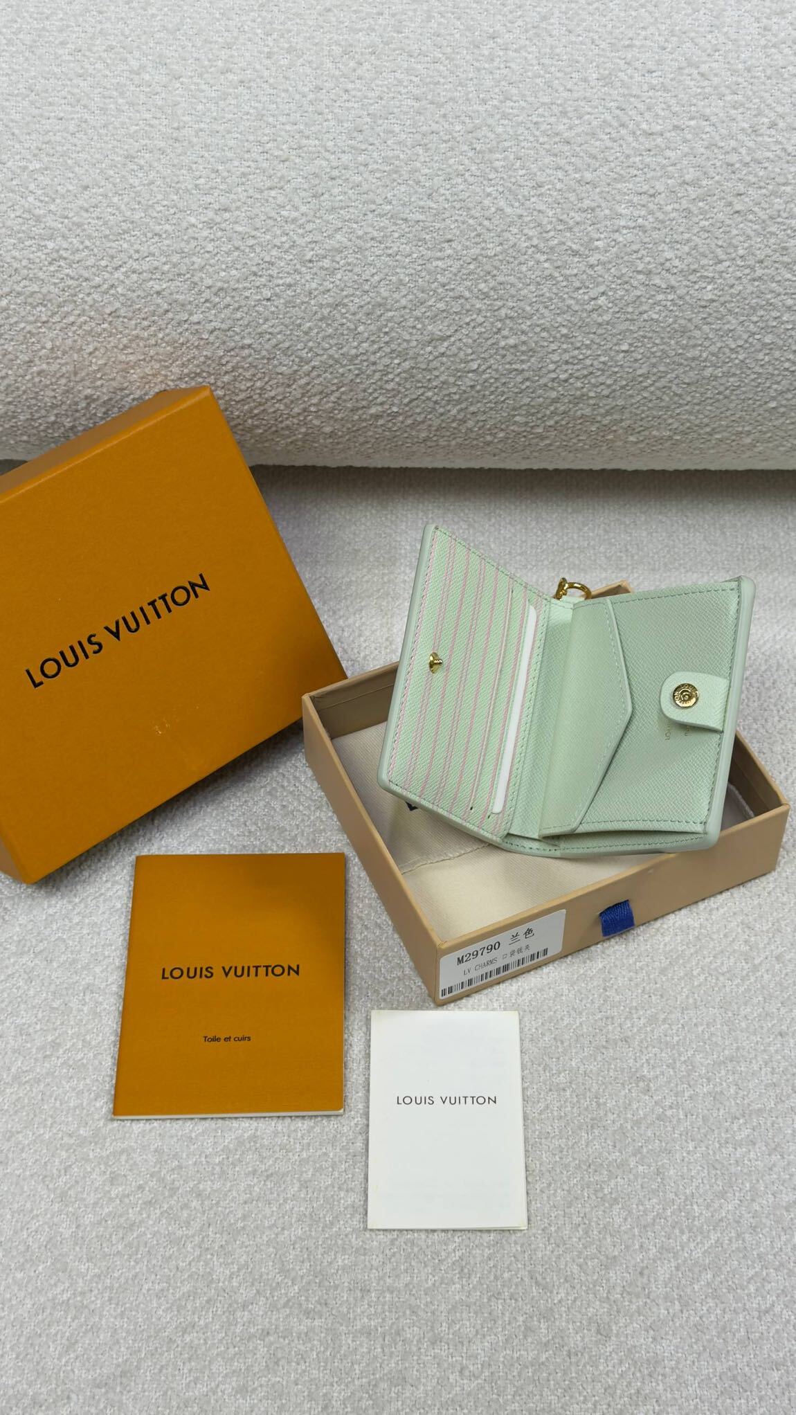 Louis Vuitton Cüzdan — görsel 6/8