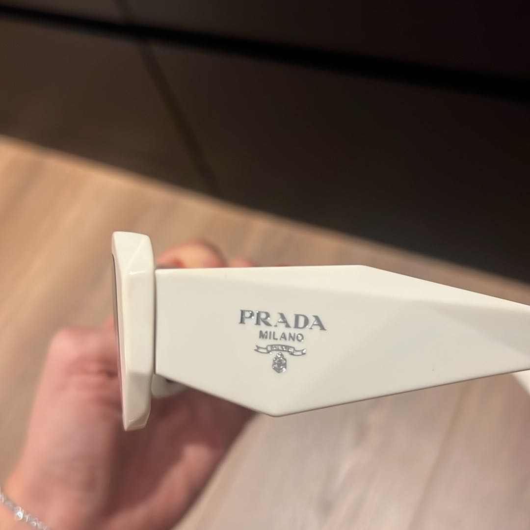 Prada Gözlük — görsel 4/7