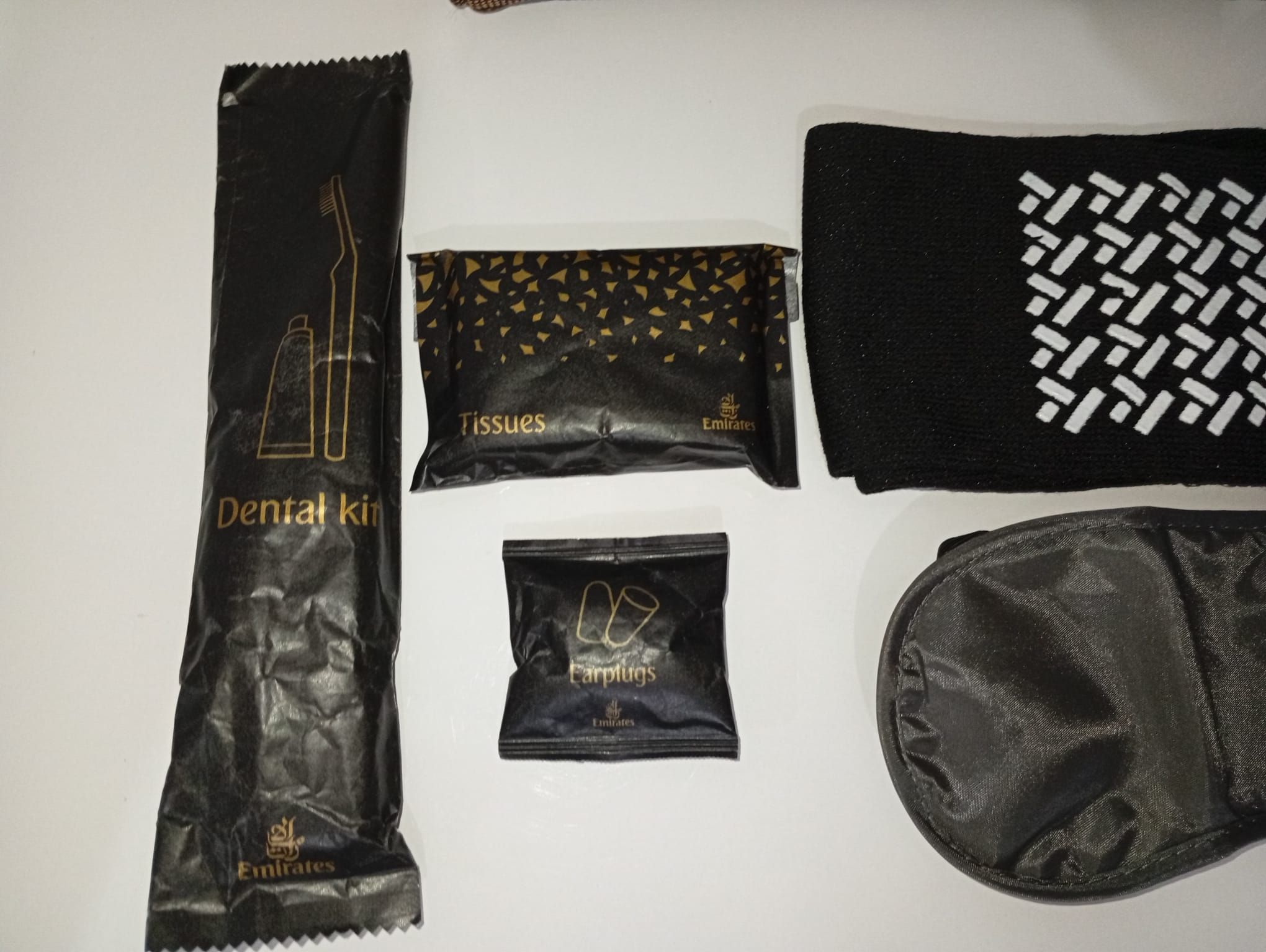Bvlgari Emirates Orjinal Çanta + Ürünler — görsel 3/11