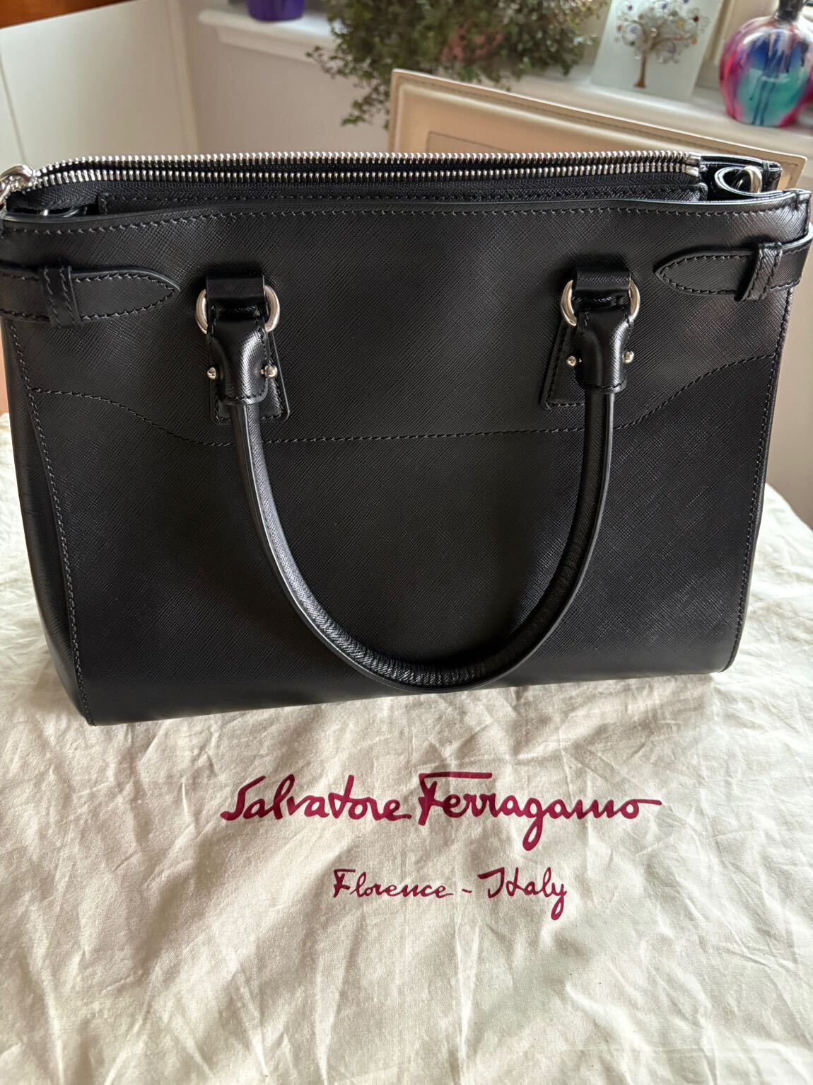 Orijinal üründür. Salvador ferragamo — görsel 3/4