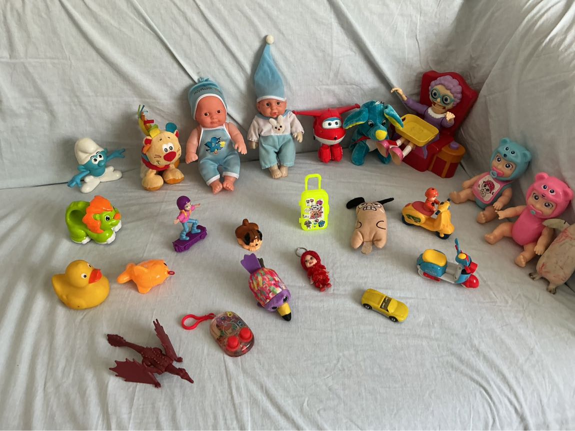Oyuncak Figür ve Bebek Seti — görsel 2/3