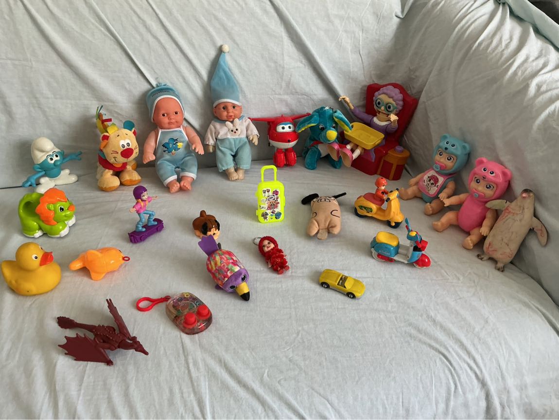Oyuncak Figür ve Bebek Seti — görsel 3/3