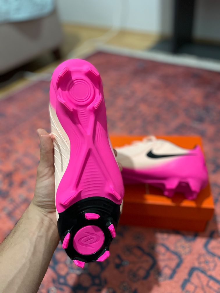 Nike Phantom Krampon — görsel 2/8