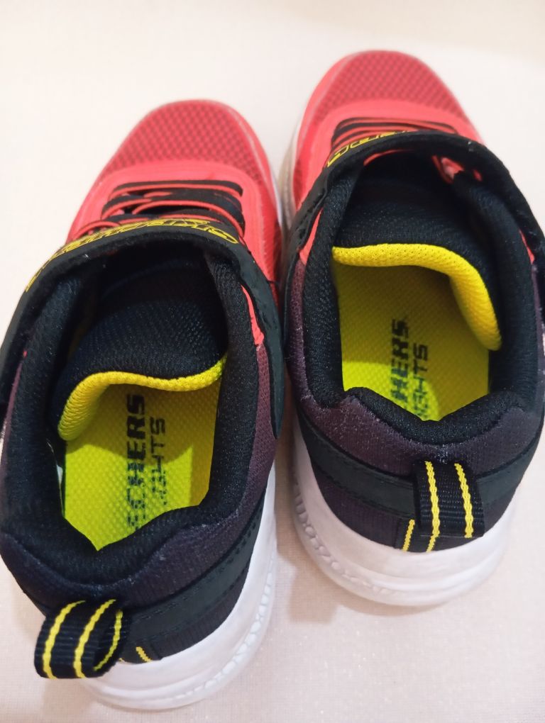 Skechers ayakkabı — görsel 6/7