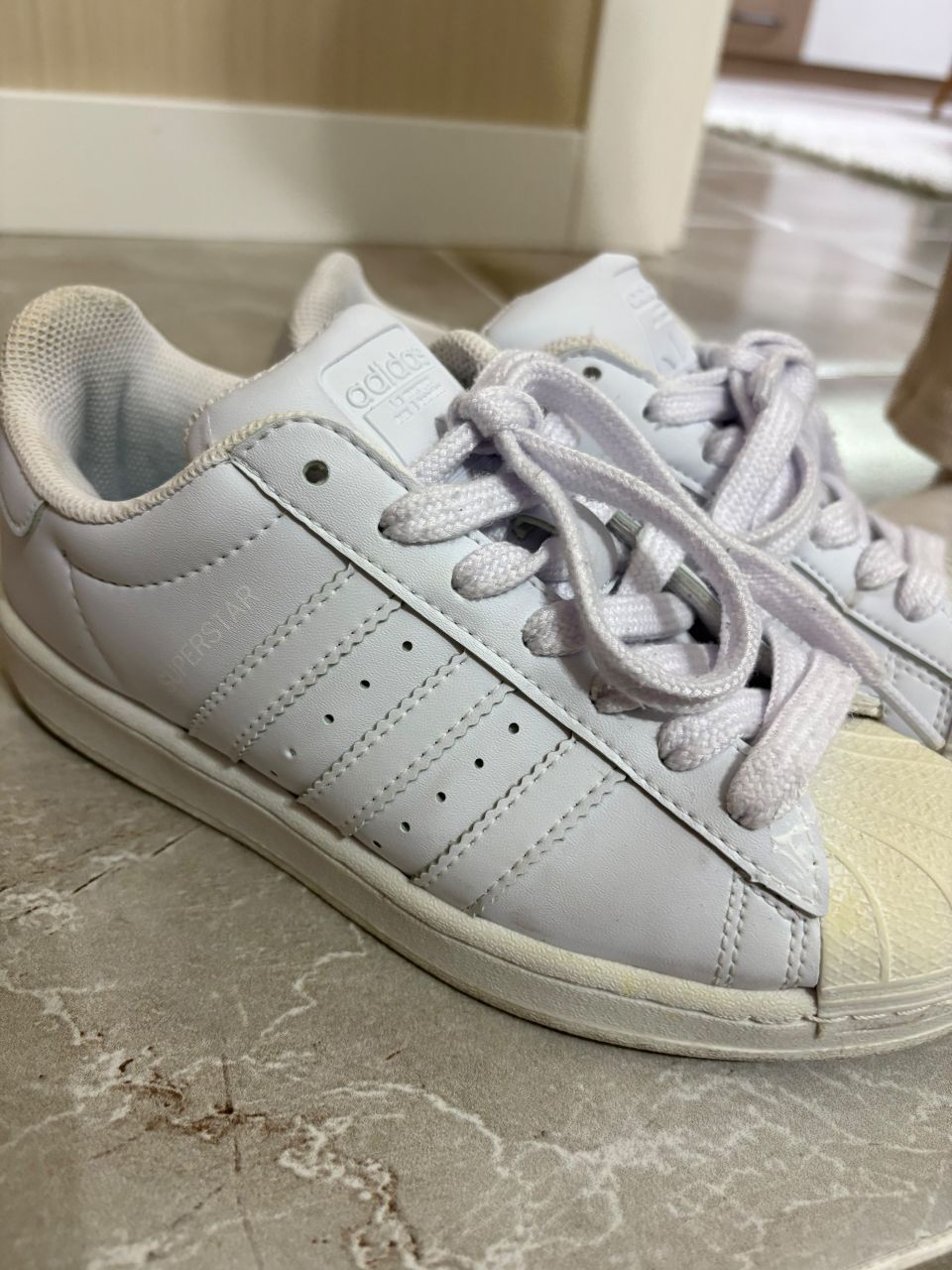 Adidas Beyaz Sneaker — görsel 2/2