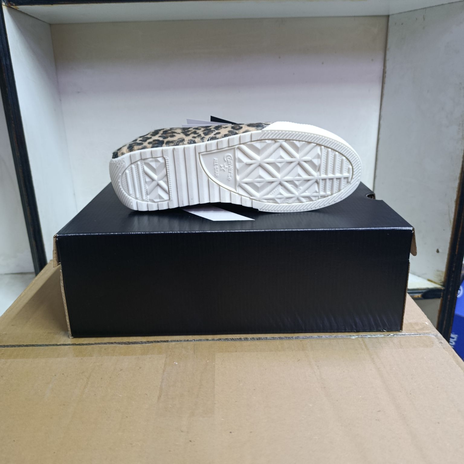 Converse Chuck Taylor Lo Leopard — görsel 3/3