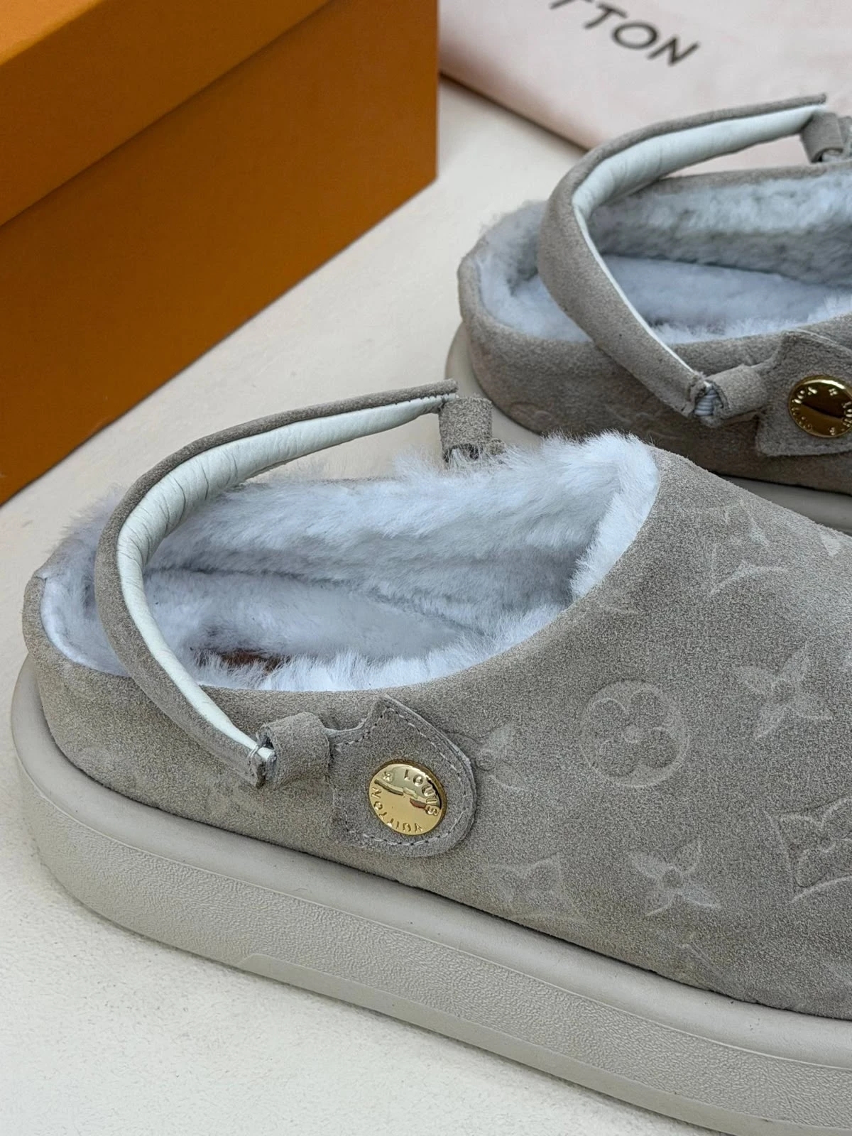 Louis Vuitton Deri  Kadın Terlik — görsel 4/9
