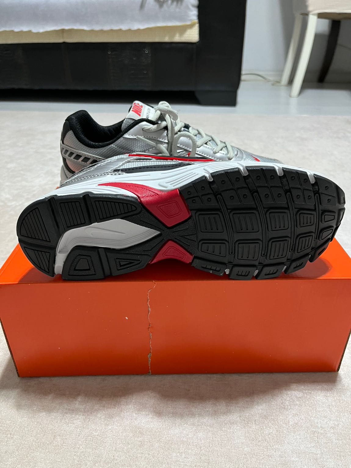 Nike Gri Spor Ayakkabı — görsel 5/5