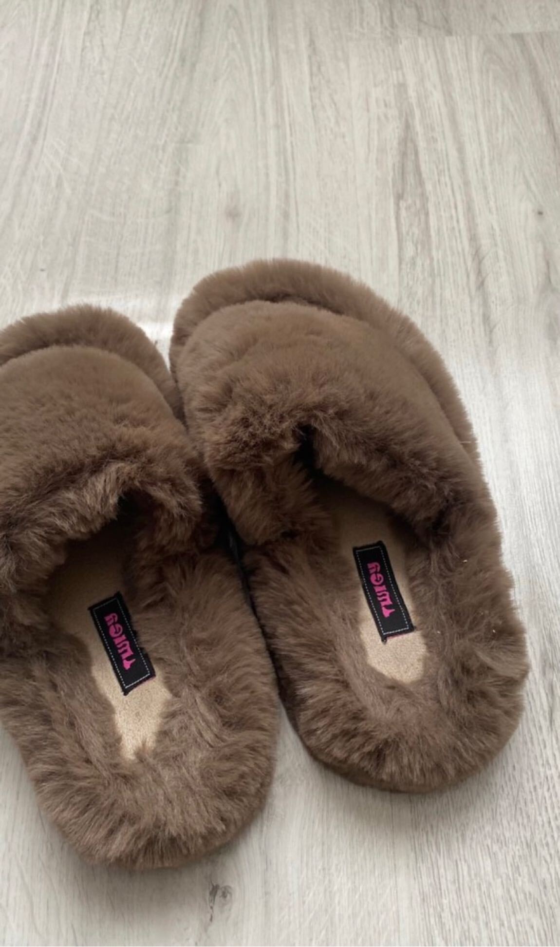 Taba Peluş Terlik — görsel 2/4
