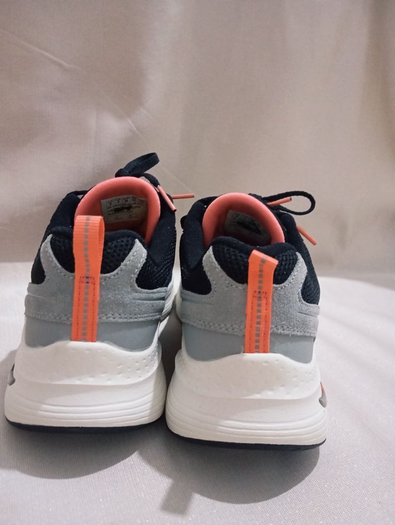Skechers ayakkabı — görsel 5/7