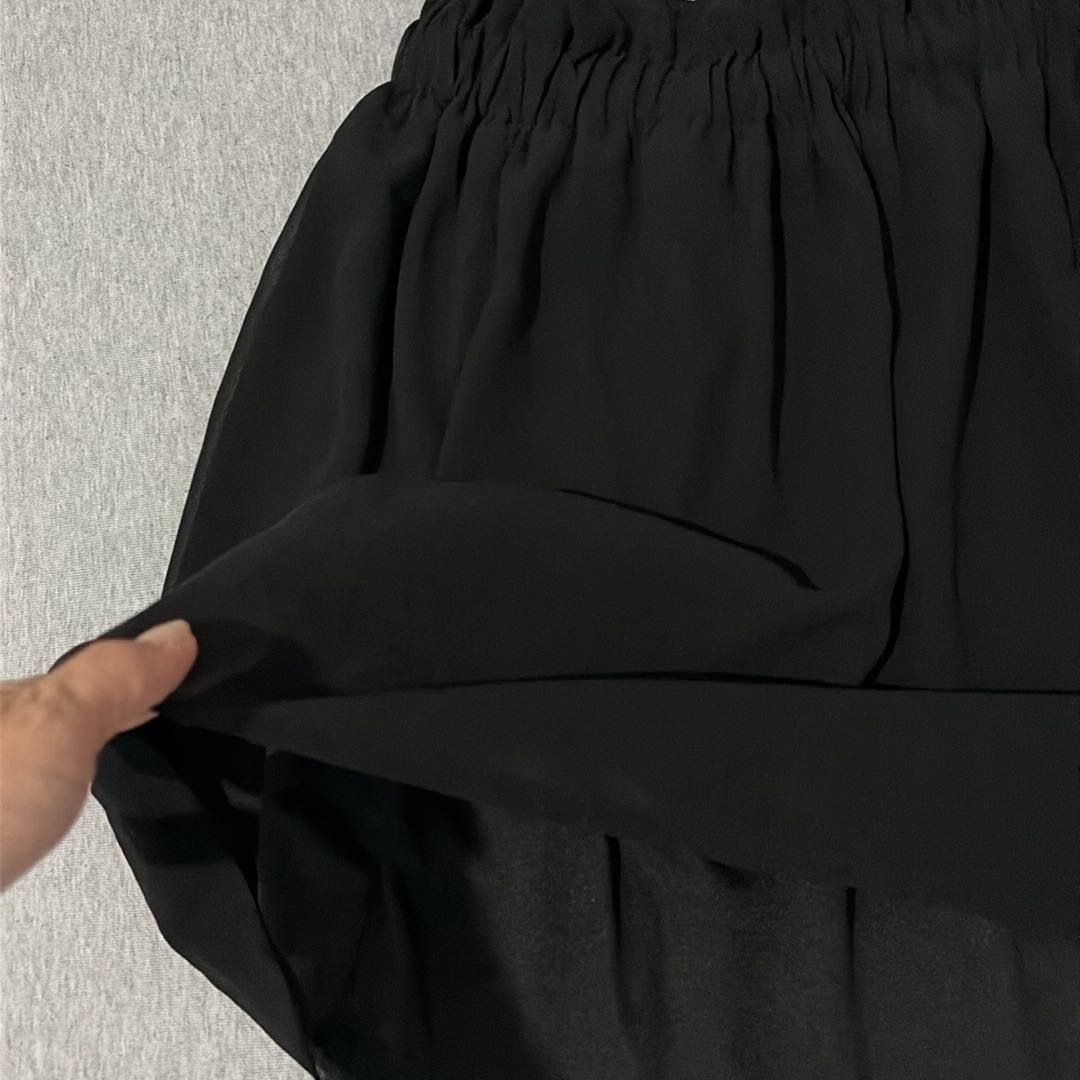 Siyah Pileli Etek — görsel 3/4