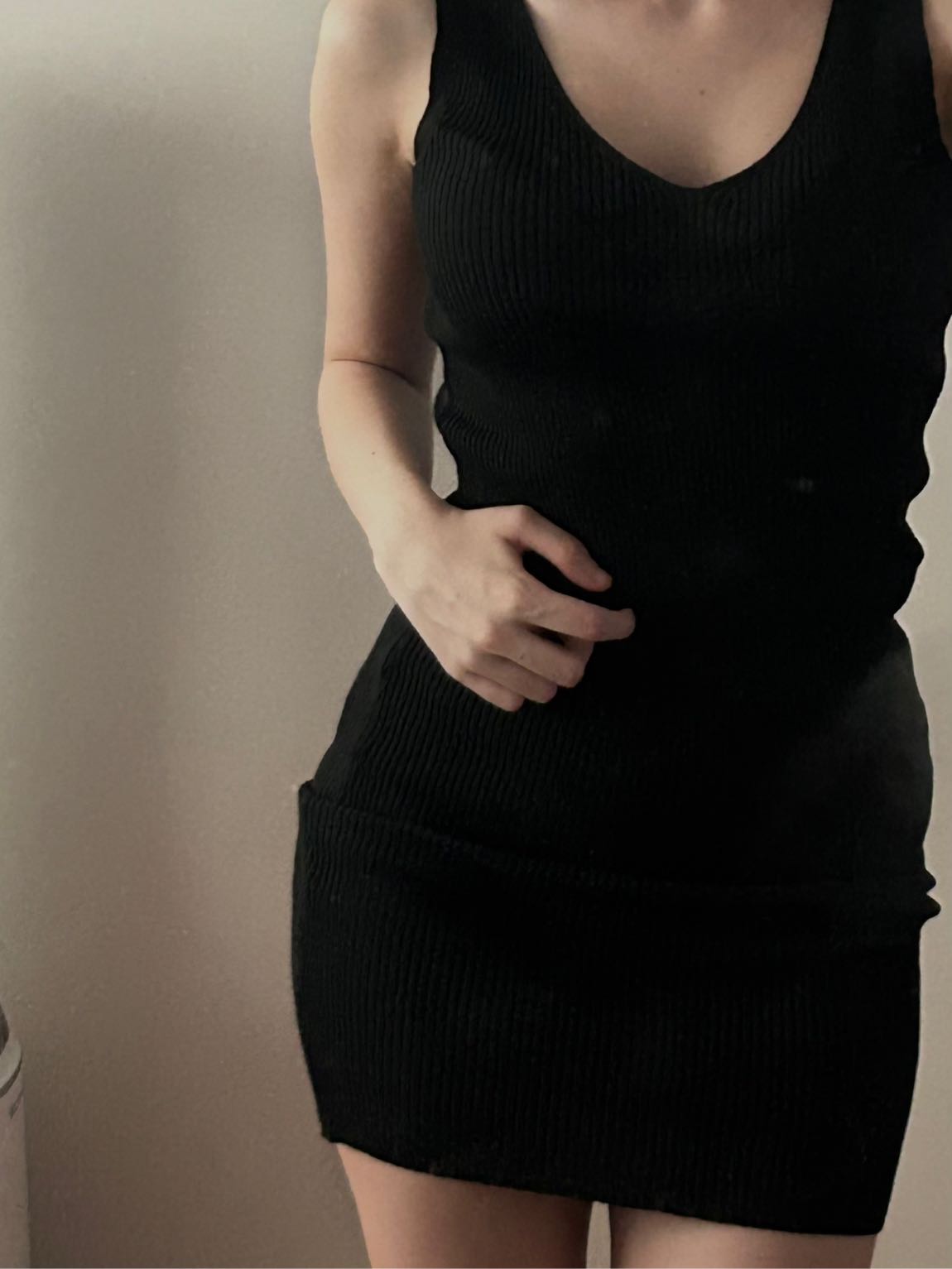 Siyah Elbise — görsel 2/4