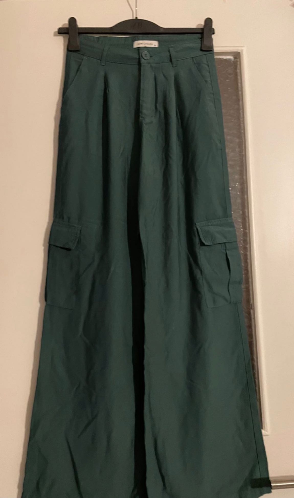 2 ürün Zara Elbise ve Lcw Yeşil pantolon — görsel 6/7