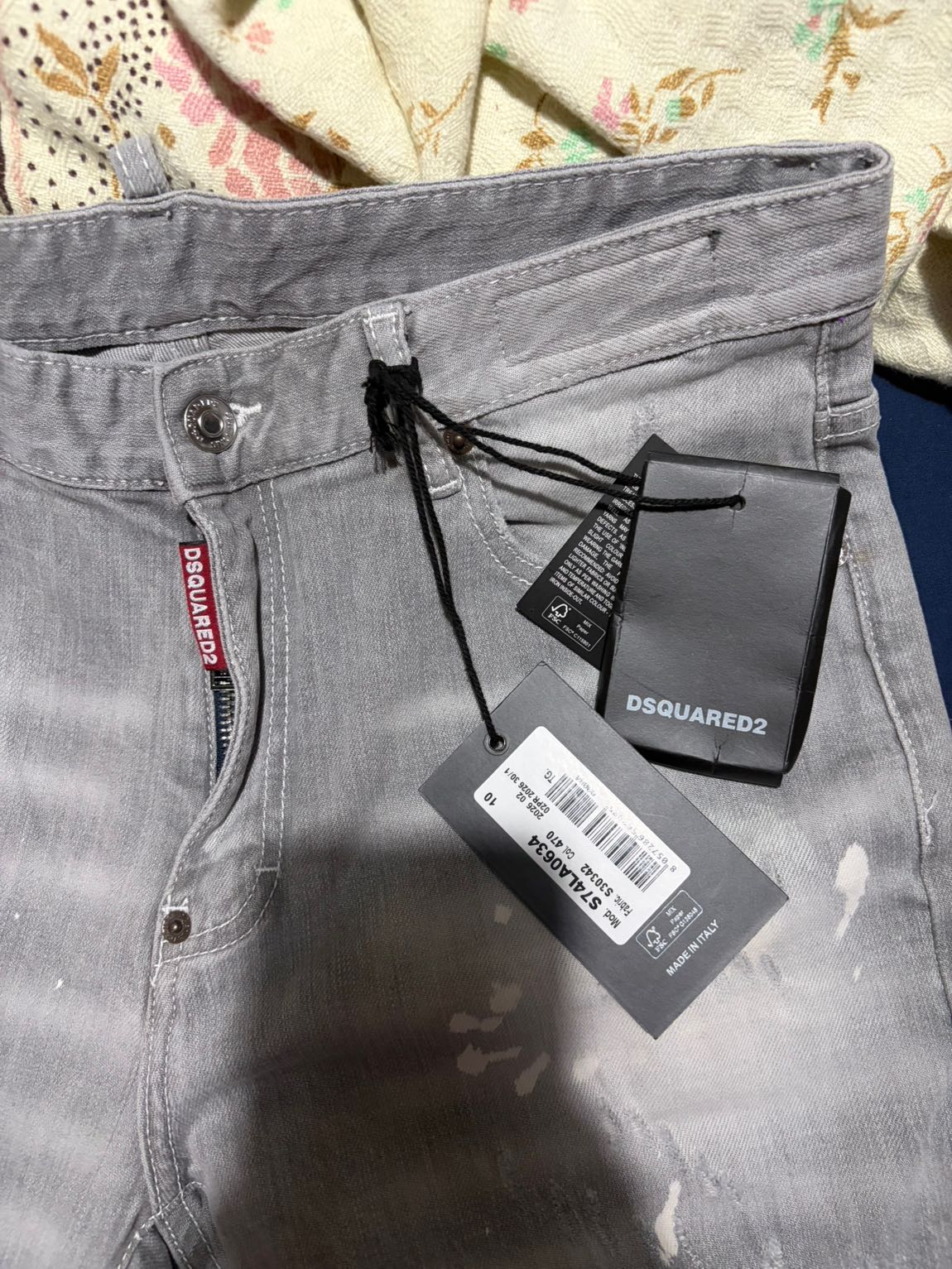 Dsquared2 Gri Yırtık Kot Pantolon — görsel 2/5