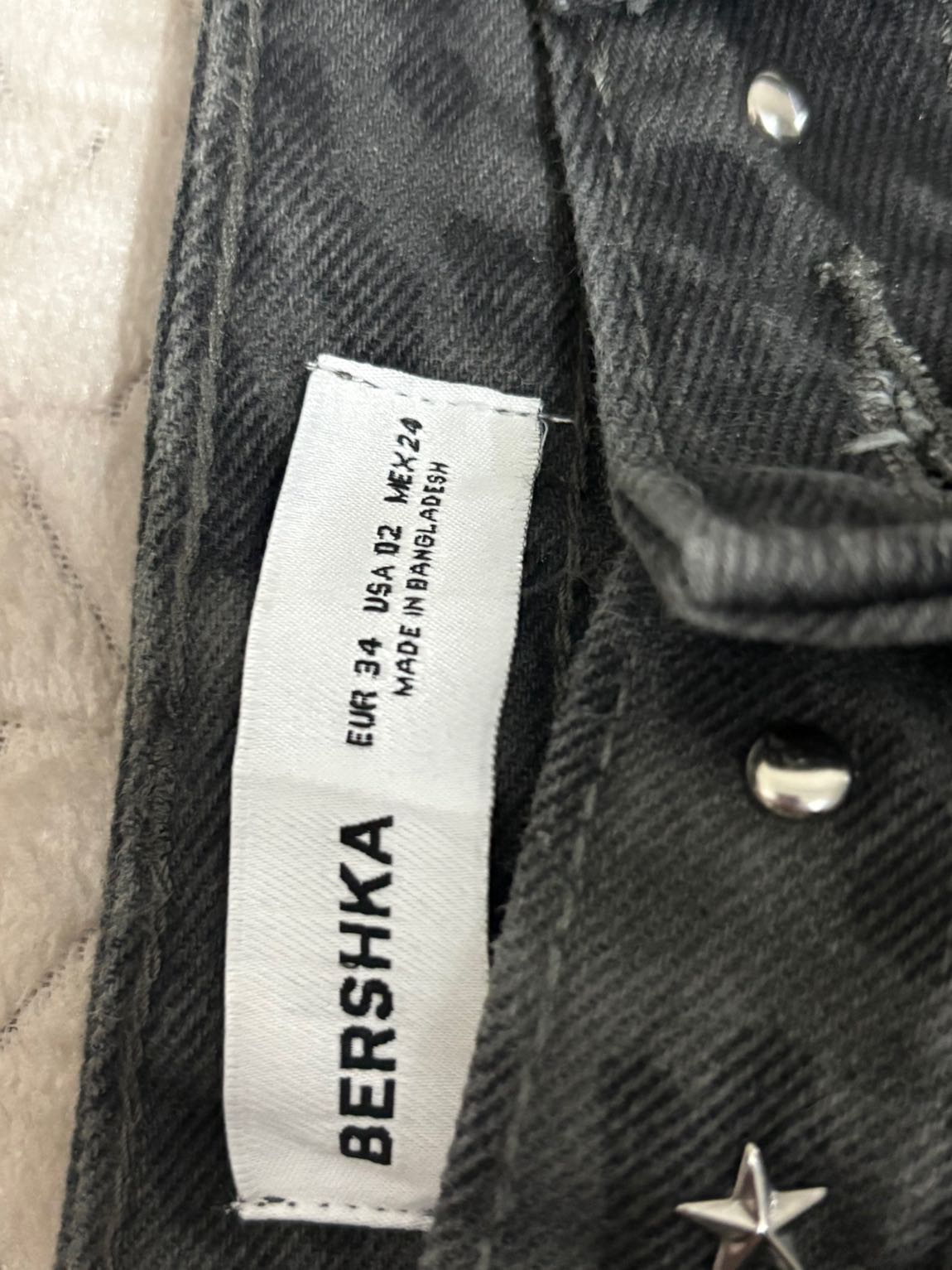 Bershka Leopar Desenli Zımbalı Jean — görsel 5/7