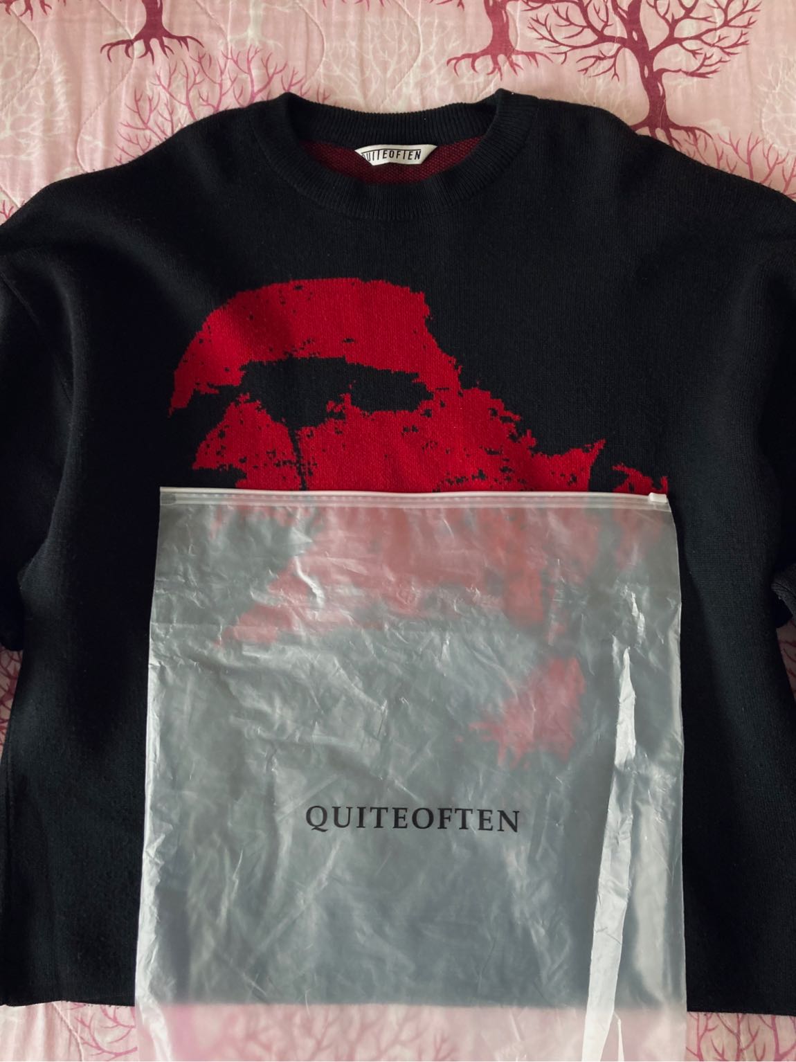 Quite Often Queen of Hearts Knit — görsel 3/3