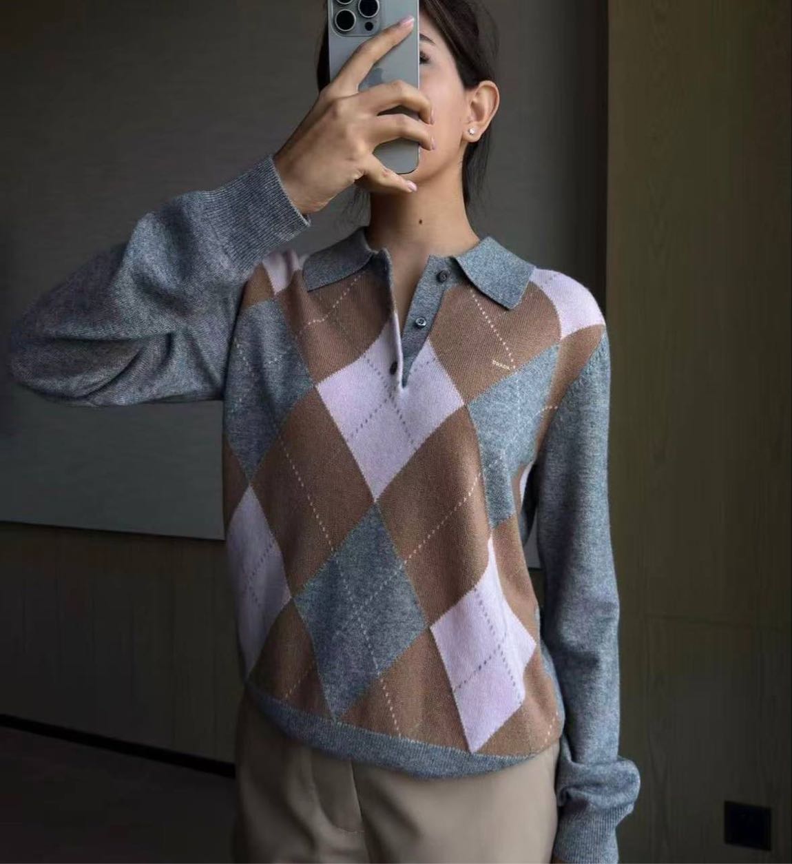 Prada Argyle Desenli Gömlek Yaka Kazak — görsel 4/4