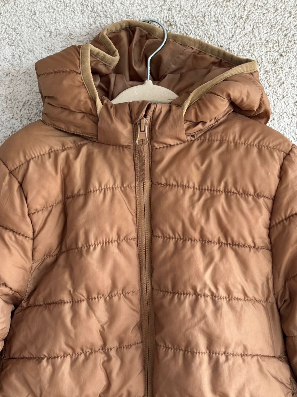 Kapüşonlu çocuk mont — görsel 2/8